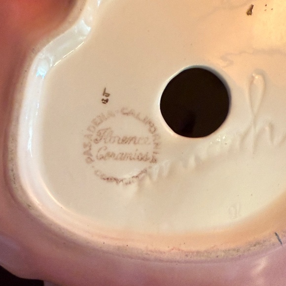 Pasadena California Florence Ceramics Yvonne Lady Figurine 8”T 4.5”W 22k gold - Picture 6 of 7